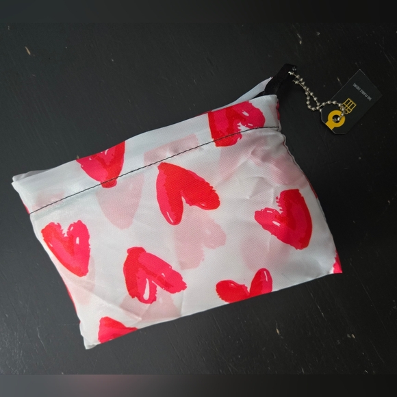 New Heart Pattern Tote Bag - Picture 4 of 4